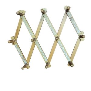 Wooden Wall Peg Rack For Cups gold With Ivy